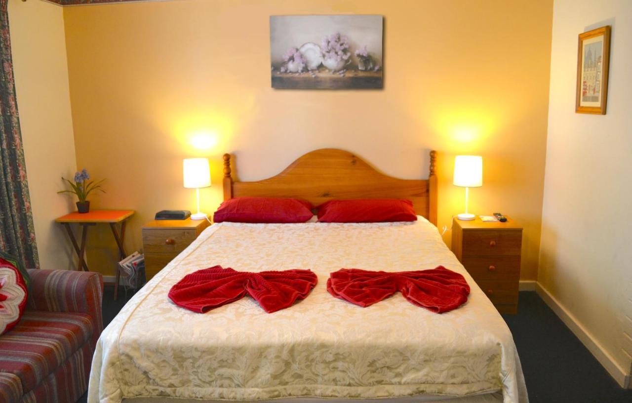 Palms Bed & Breakfast Perth Esterno foto