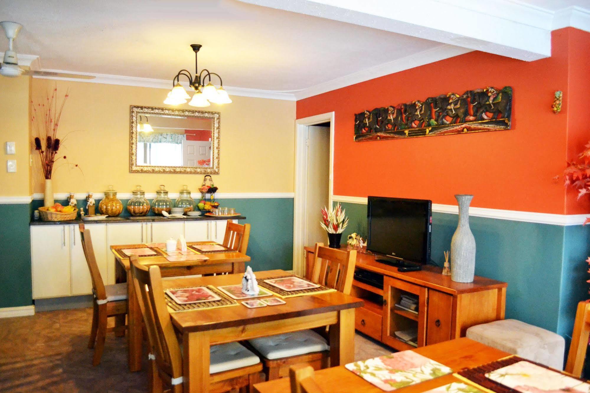 Palms Bed & Breakfast Perth Esterno foto